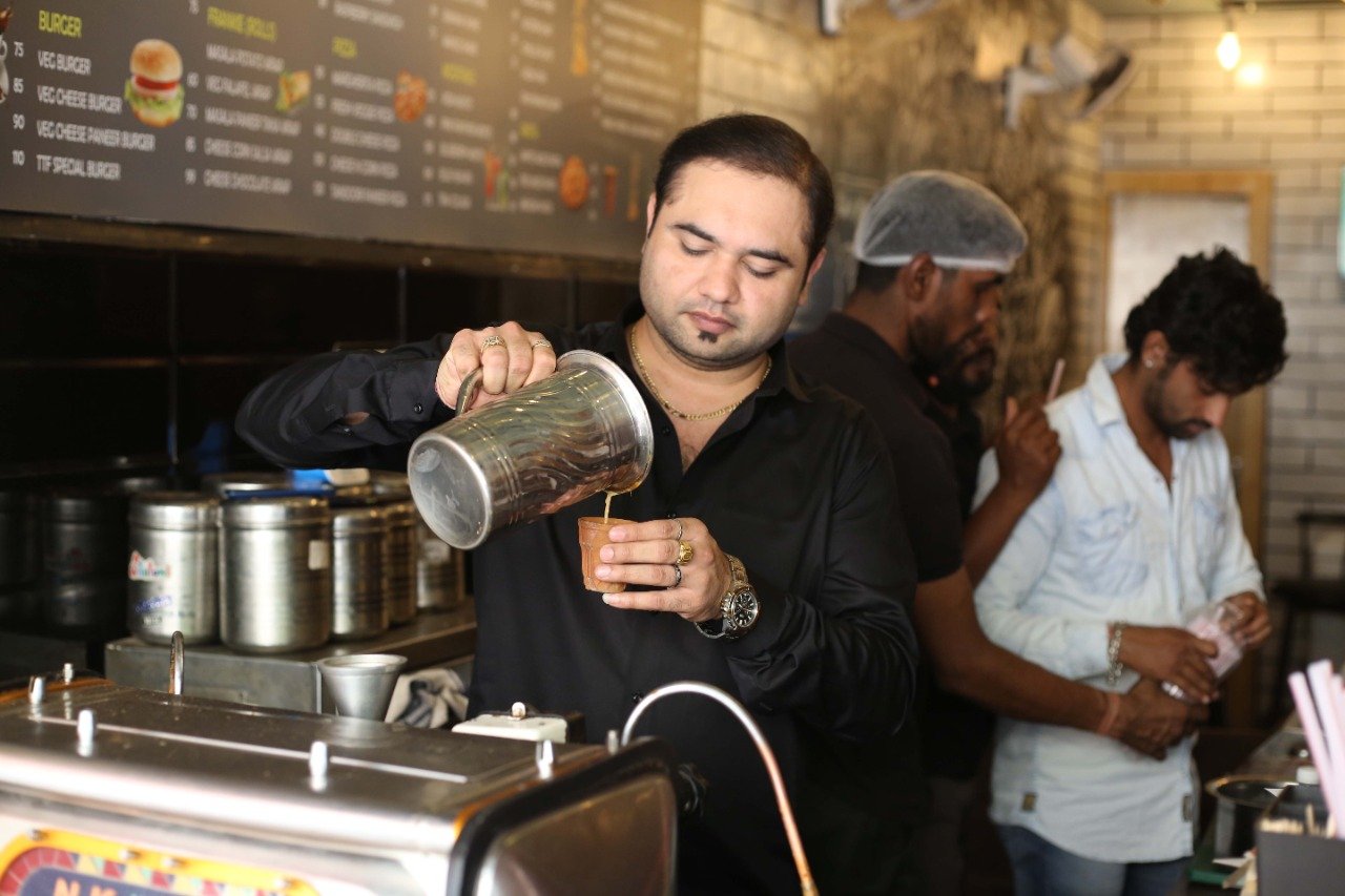 How an Indori Chaiwala became the owner of the global tea-café franchise