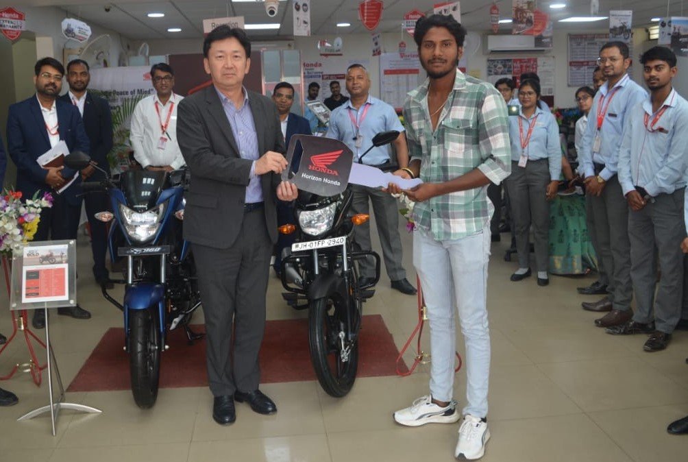 Honda Motorcycle & Scooter India shines in entry-level segment, Celebrates 1st Anniversary of Shine 100