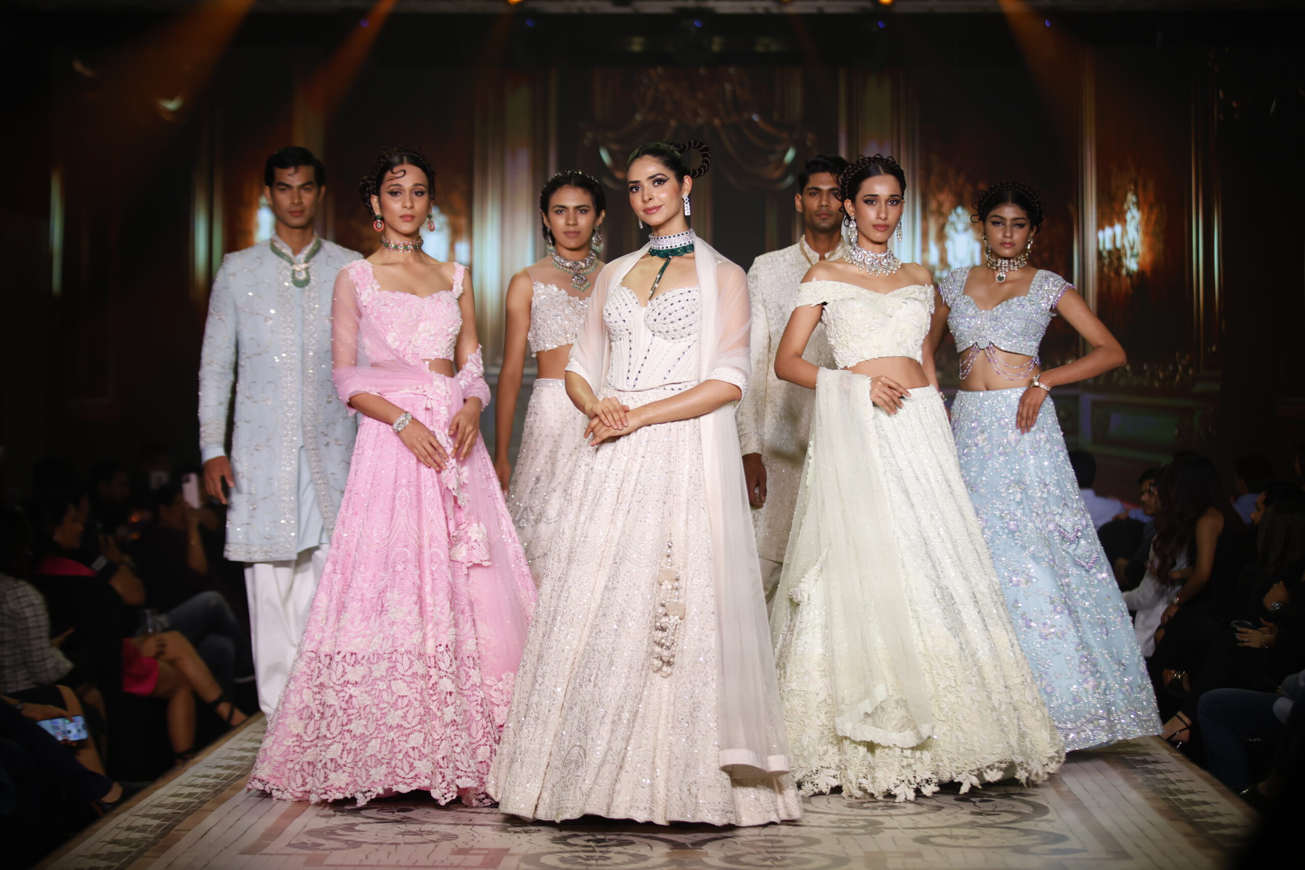 Neeta Lulla x Vivx Fashion School3